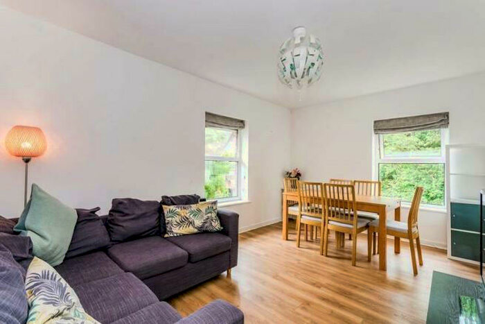 1 Bedroom Apartment To Rent In Arundel House, Lawn Road, Southampton, Hampshire, SO17
