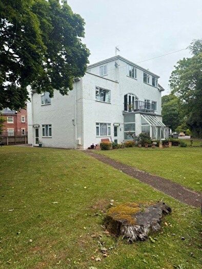 2 Bedroom Flat To Rent In Cavendish Place, BH1