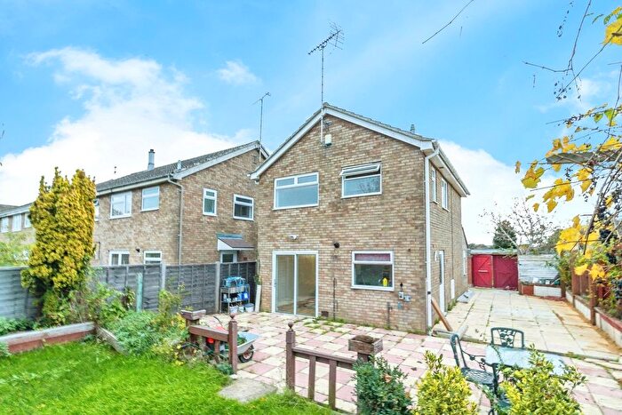 3 Bedroom Detached House For Sale In Kiteleys Green, Leighton Buzzard, Bedfordshire, LU7