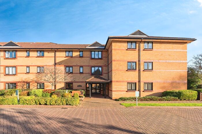 1 Bedroom Flat For Sale In Cloverdale Drive, Longwell Green, Bristol, BS30