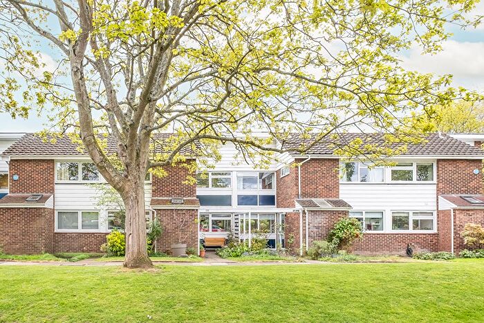 4 Bedroom Detached House For Sale In Ashburnham Road, Richmond, TW10