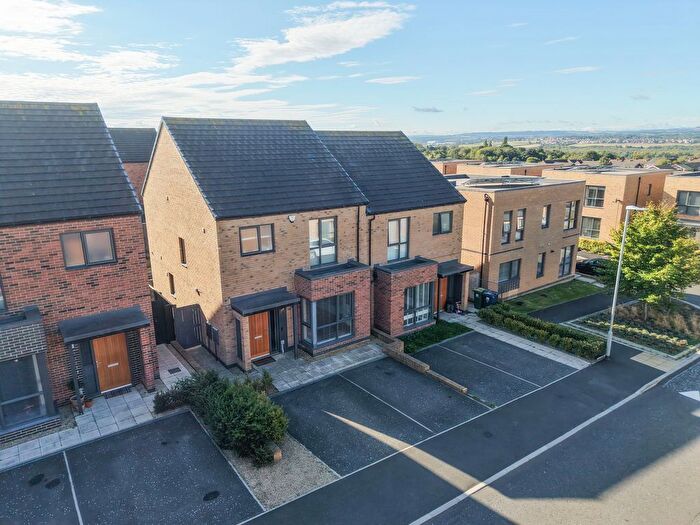 3 Bedroom Semi-Detached House For Sale In Birch Crescent, Birtley, DH3