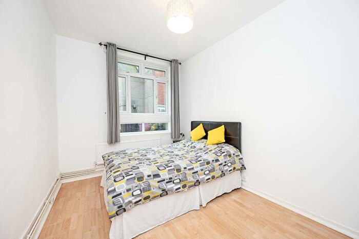 1 Bedroom Flat For Sale In Diss Street, Columbia Road, London, E2