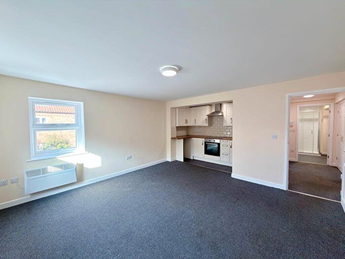 1 Bedroom Apartment For Sale In Flat A, A Newport, Uphill, Lincoln, LN1