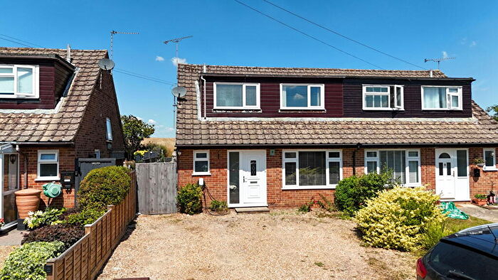 3 Bedroom Semi Detached House For Sale In Sunnybank, Red Post Bridge, Andover, SP11