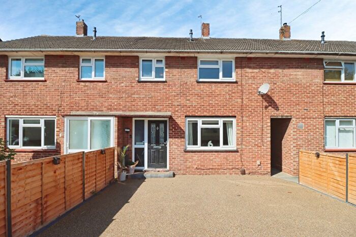 3 Bedroom Terraced House For Sale In Comyn Walk, Bristol, BS16