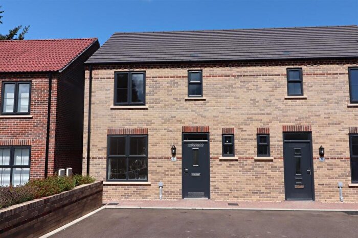 3 Bedroom Semi-Detached House For Sale In Number, Ranters Row, Alford, LN13