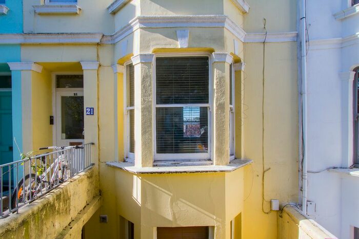 1 Bedroom Flat To Rent In Warleigh Road, Brighton, BN1