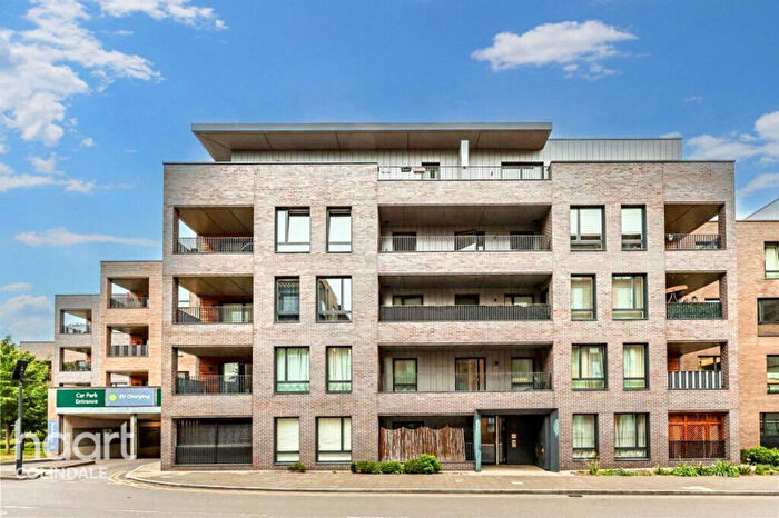 3 Bedroom Apartment For Sale In Dove Tree Apartments, Grove Park, NW9