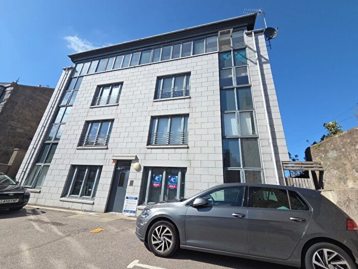 2 Bedroom Flat To Rent In Maberly Street, City Centre, Aberdeen, AB25