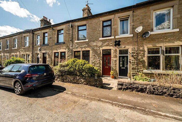 2 Bedroom Terraced House For Sale In Brooklands, Buxton, SK17