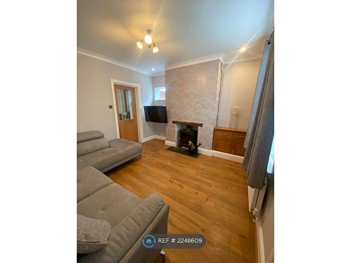 2 Bedroom Semi-Detached House To Rent In Greenfield Cottages, Llangollen, LL20