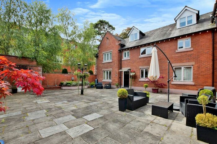 2 Bedroom Flat For Sale In Altrincham Road, Styal, Wilmslow, Cheshire, SK9