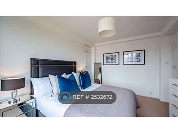 1 Bedroom Flat To Rent In Hill Street, London, W1J