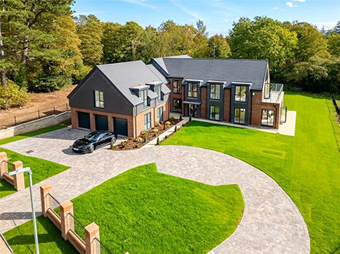 6 Bedroom Detached House For Sale In Mount Oswald, Durham, DH1