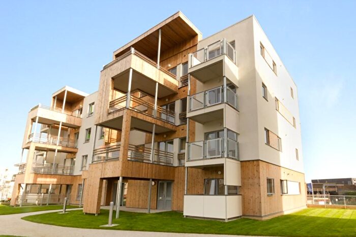 2 Bedroom Flat To Rent In Glenalmond Avenue, Cambridge, CB2