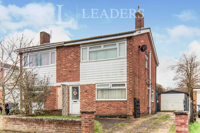 3 Bedroom Semi-Detached House To Rent In Bents Close, Clapham, MK41