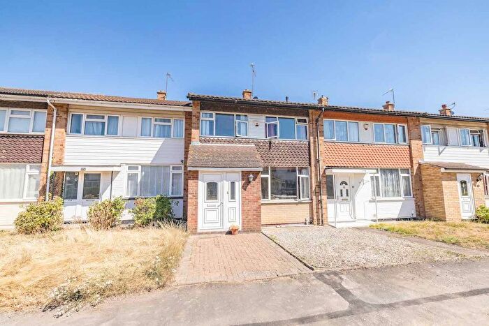 3 Bedroom Terraced House For Sale In Parlaunt Road, Langley, SL3