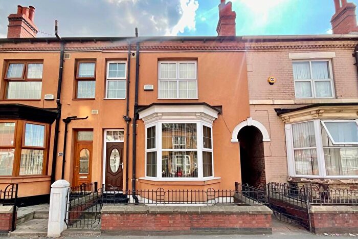 4 Bedroom Terraced House For Sale In Staniforth Road, Sheffield, S9