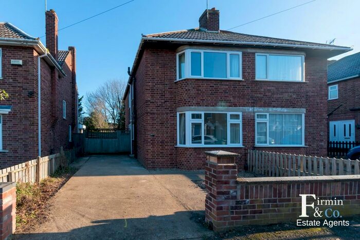 3 Bedroom Semi-Detached House To Rent In George Street, Peterborough, PE2
