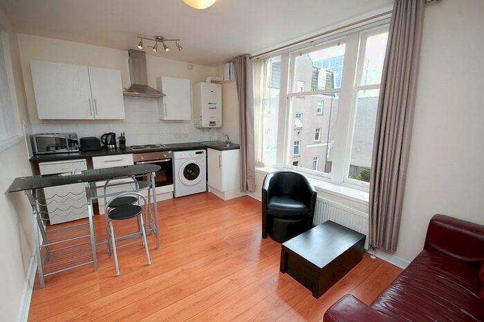1 Bedroom Apartment To Rent In Market Street, City Centre, Aberdeen, AB11