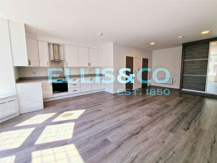 Studio To Rent In Station Road, Harrow, HA1
