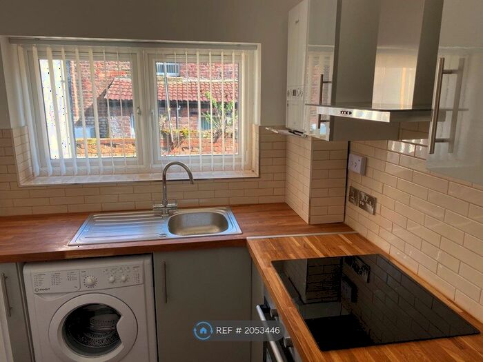 1 Bedroom Flat To Rent In Rufford Road, Liverpool, L6