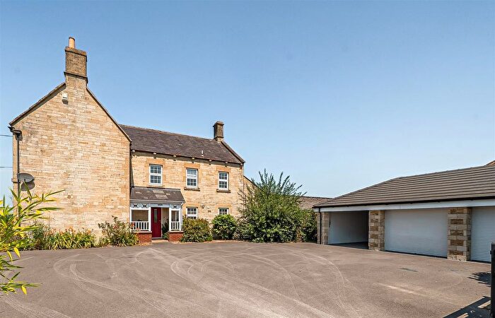 4 Bedroom Detached House For Sale In West Ashton Road, West Ashton, Trowbridge, BA14