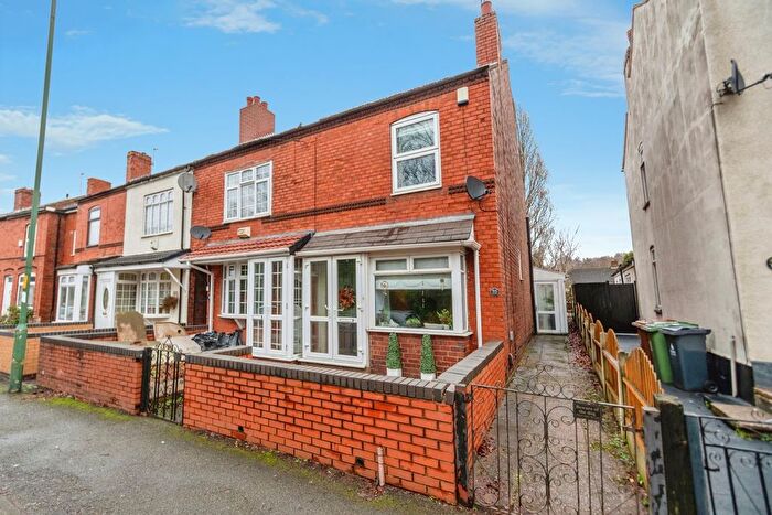 3 Bedroom End Terrace House For Sale In Daw End Lane, Walsall, West Midlands, WS4