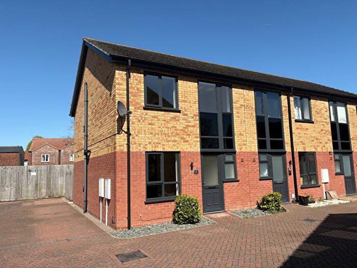 3 Bedroom End Of Terrace House For Sale In Oxford Court, Market Rasen, LN8