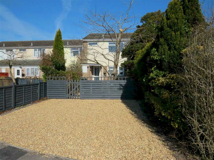 3 Bedroom House To Rent In Maple Close, Shaftesbury, SP7