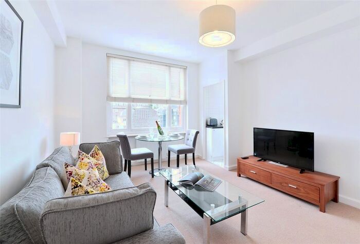 1 Bedroom Flat To Rent In Hill Street, Mayfair, London, W1J