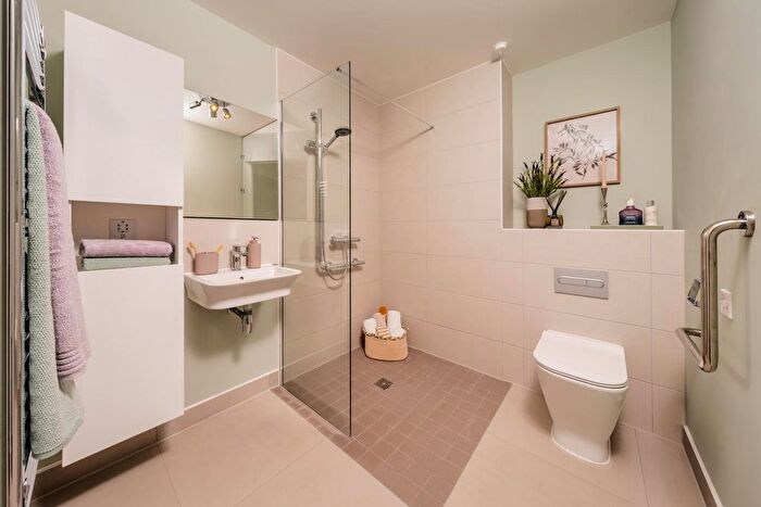 1 Bedroom Flat To Rent In Chichester, PO19