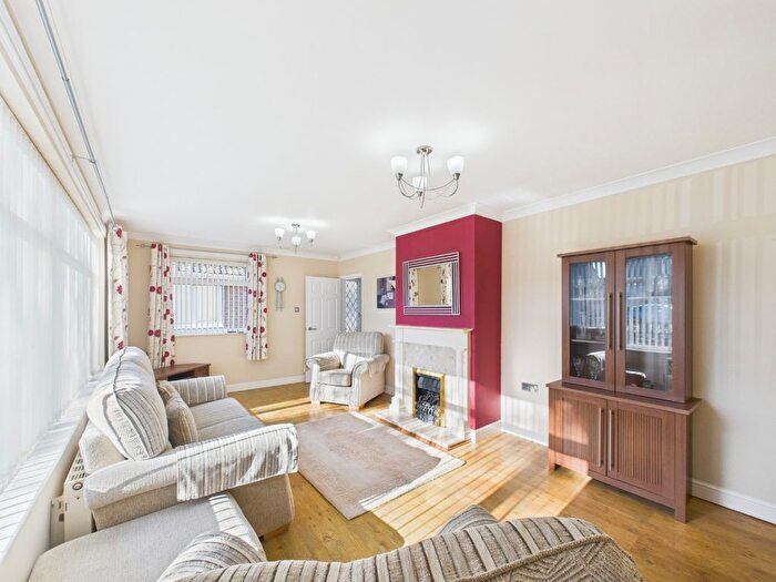 2 Bedroom Detached Bungalow For Sale In Grizedale, Hull, East Riding Of Yorkshire, HU7