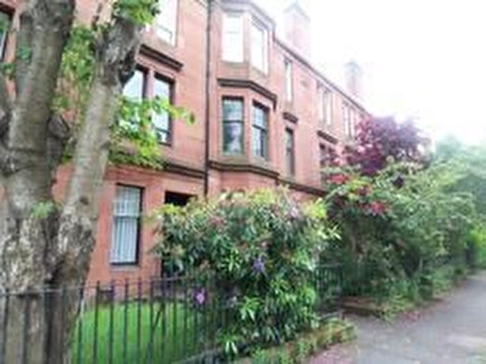 3 Bedroom Flat To Rent In Lawrence Street, Glasgow, G11