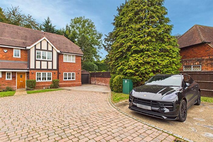 4 Bedroom Semi-Detached House For Sale In Winbury Place, Maidenhead, Berkshire, SL6