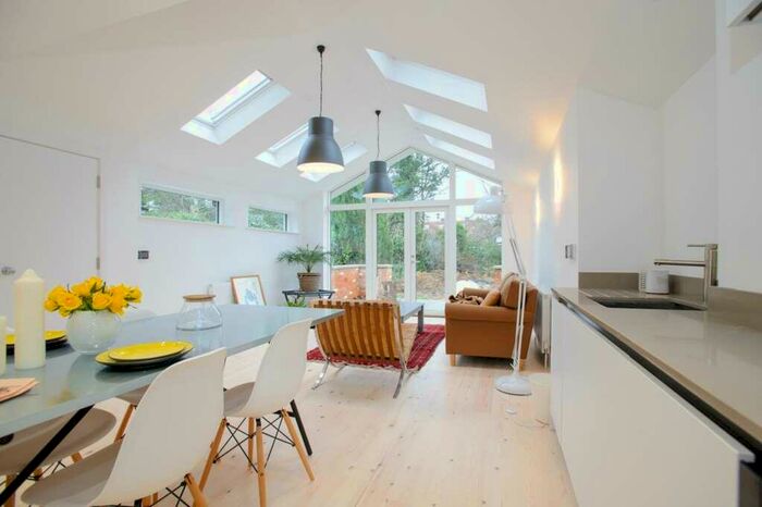 5 Bedroom House To Rent In Valentia Road, Headington, OX3