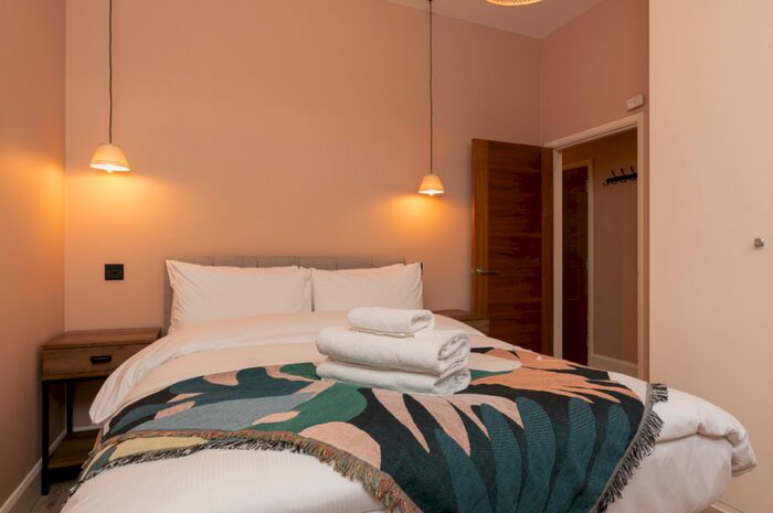 2 Bedroom Flat To Rent In Hammersmith Grove, London, W6