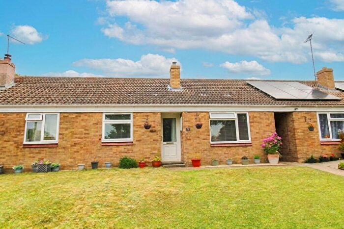 2 Bedroom Terraced Bungalow For Sale In Oak Lane, Figheldean, SP4