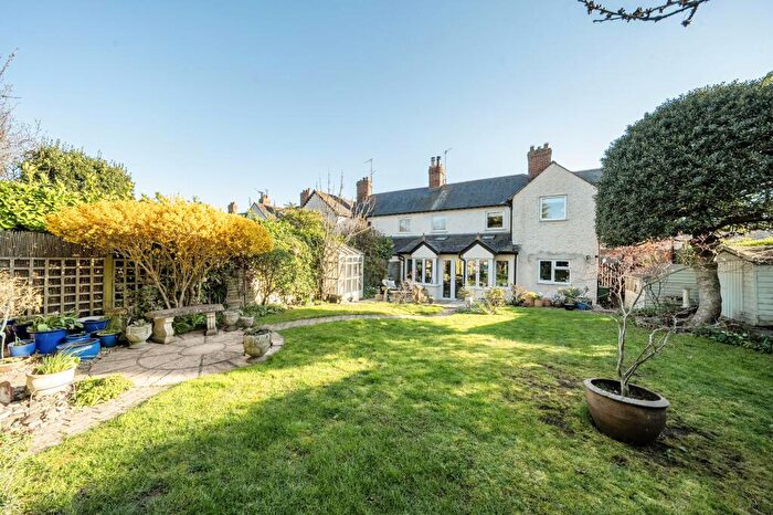 4 Bedroom Property For Sale In Church Road, Wheatley, OX33