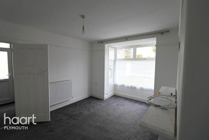 3 Bedroom Semi-Detached House To Rent In Merafield Road, Plymouth, PL7