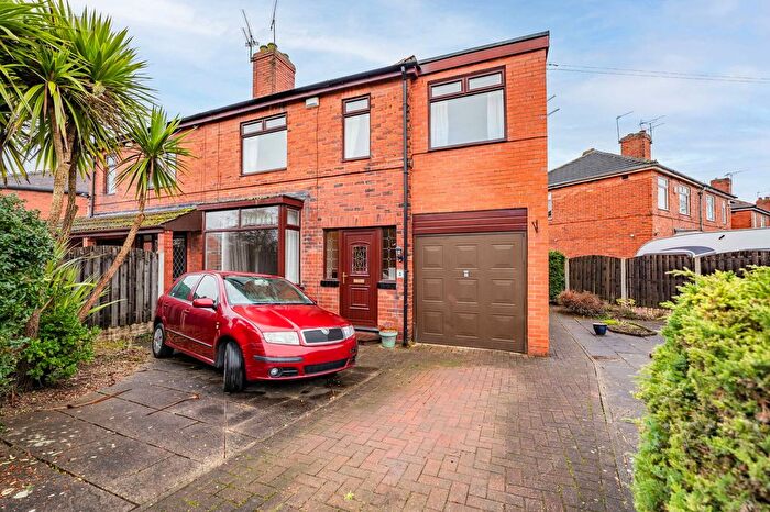 4 Bedroom Semi Detached House For Sale In Broom Drive, Rotherham, S60