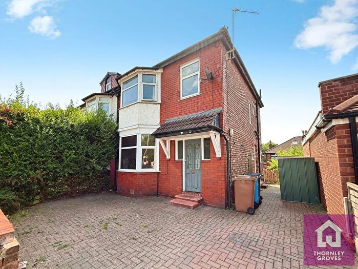 3 Bedroom Semi-Detached House To Rent In Norwood Avenue, Salford, M7