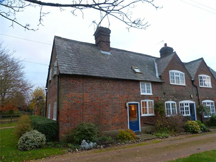 2 Bedroom Semi-Detached House To Rent In Kinsbourne Green, Harpenden, Herts, AL5