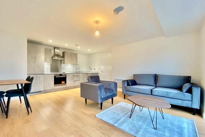 2 Bedroom Apartment To Rent In Victoria Riverside, Hunslet Road, Leeds, LS10