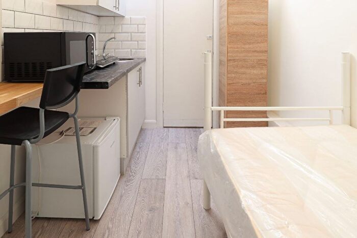 Studio To Rent In Camden High Street, NW1