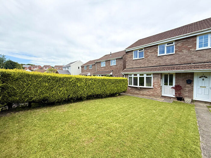 2 Bedroom Semi-Detached House For Sale In Meadow Close, Hirwaun, Aberdare, CF44