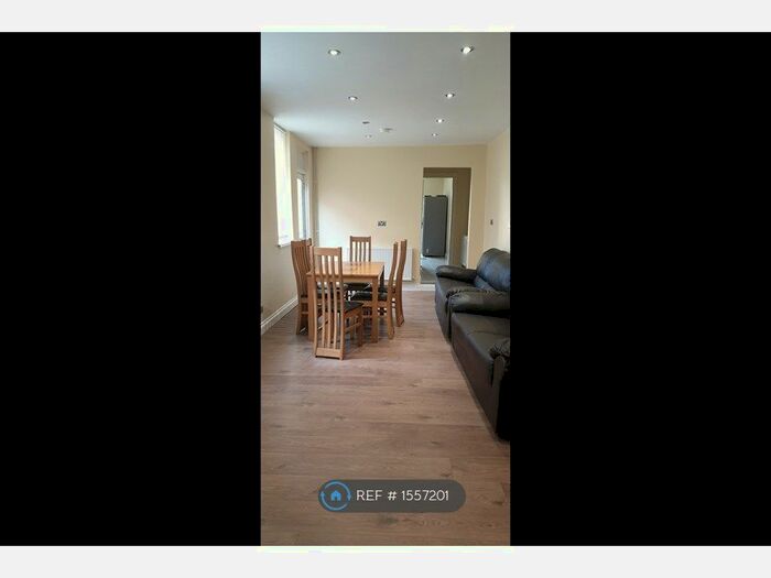 6 Bedroom Terraced House To Rent In Severn Street, Leicester, LE2