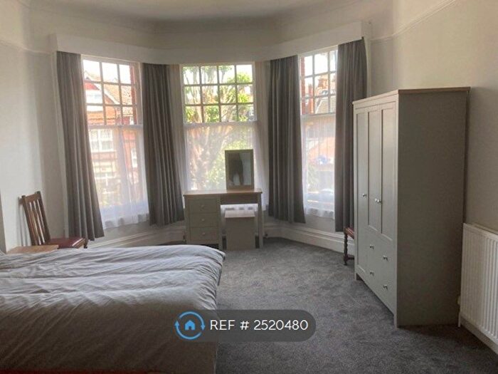 1 Bedroom Flat To Rent In Muswell Hill, London, N10