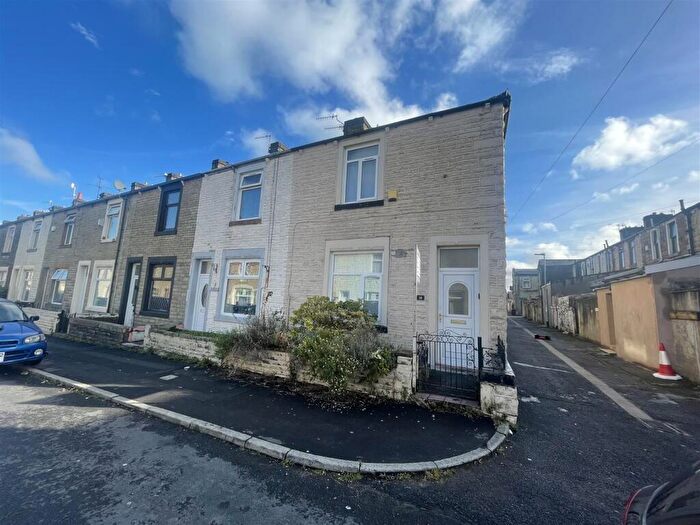 1 Bedroom End Of Terrace House To Rent In Colbran Street, Burnley, BB10